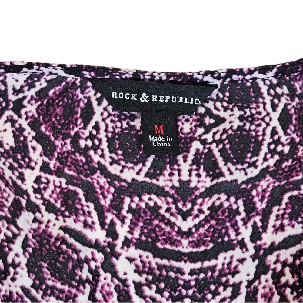 Rock & Republic Shirt Womens Medium Purple Black Mixed Media V Neck 3/4 Sleeve - Picture 4 of 6